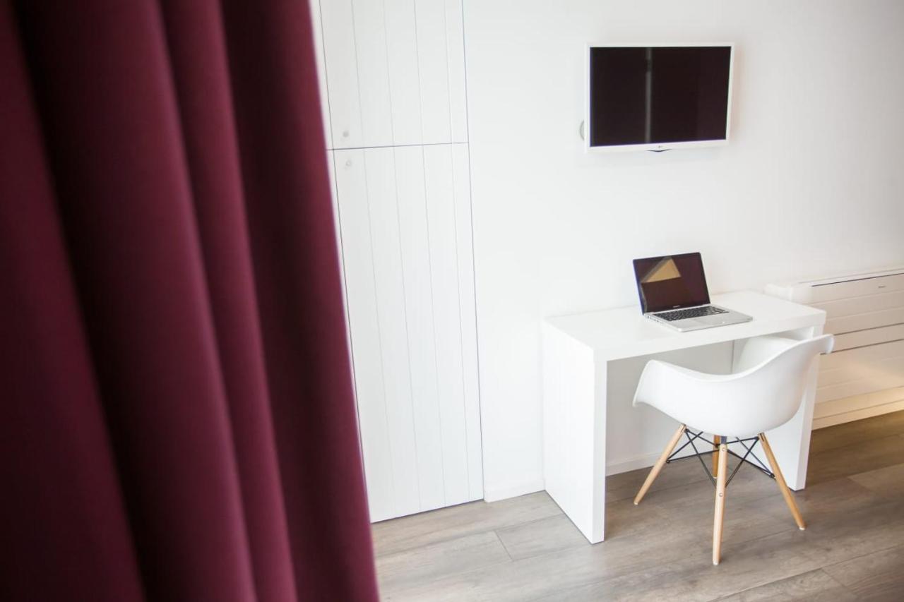 Dimora Mefite-Camere Con Bagno Privato E Self Check-In Matera Zewnętrze zdjęcie