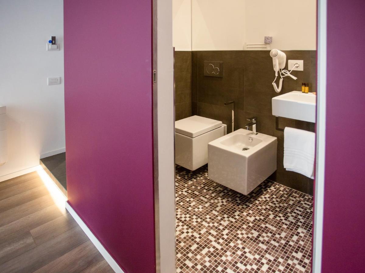 Dimora Mefite-Camere Con Bagno Privato E Self Check-In Matera Zewnętrze zdjęcie